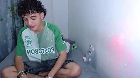 sam__cute online show from February 24, 3:20 am