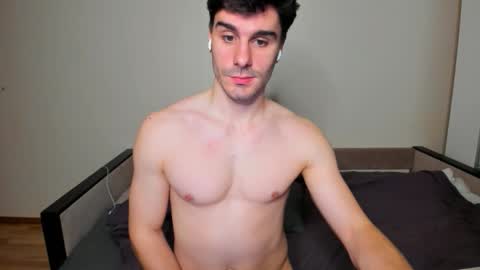 BACK IN 2 WEEKS online show from March 18, 11:21 pm