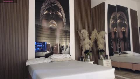 SAM MANSON online show from April 10, 12:21 pm