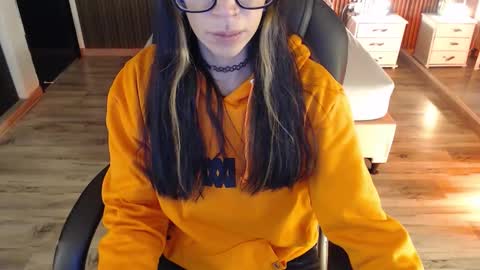 SAM MANSON online show from February 11, 12:09 pm