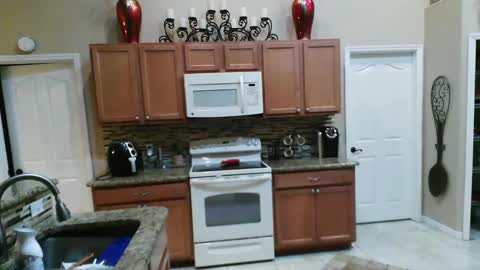 sam_papithebarber online show from January 18, 9:34 am