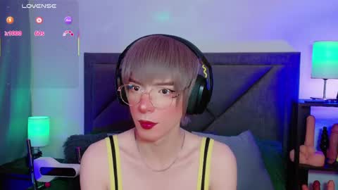 Sam online show from April 13, 5:55 am