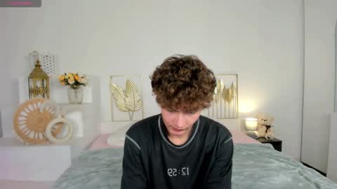 Sam online show from September 26, 2:25 pm