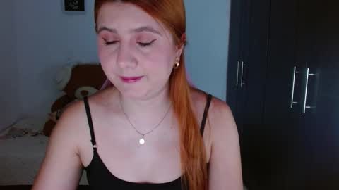 Snapshot of samanta_0277 chatting on October 13, 10:06 am samanta_0277 online show from October 13, 10:06 am