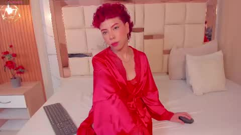 samantha   online show from June 10, 4:45 am