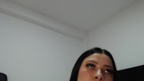 samantha_8s online show from December 1, 10:01 pm