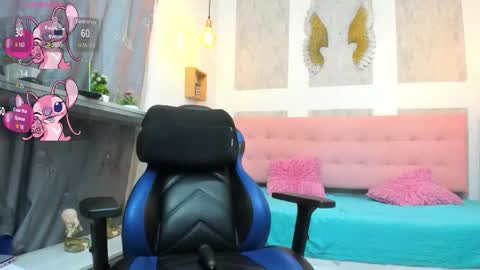    online show from November 9, 1:14 pm