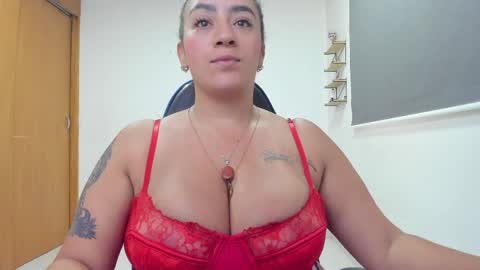 Samantha ga online show from April 7, 8:44 pm