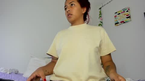 samanthajonson online show from January 14, 7:53 pm