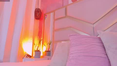  SAMANTHA online show from April 8, 10:13 pm