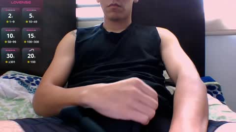 samblade online show from April 23, 4:52 pm