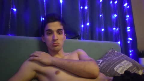 multitooman online show from October 31, 7:25 pm