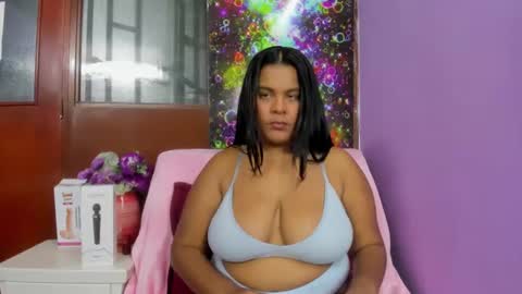 Snapshot of samevanshot chatting on October 1, 10:08 pm samevanshot online show from October 1, 10:08 pm