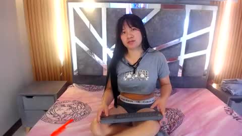 samirapalaciosfon online show from June 17, 2:11 pm