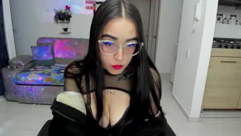 SARA online show from February 17, 1:37 am