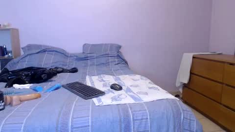 Snapshot of samlove502 chatting on December 30, 9:19 pm samlove online show from December 30, 9:19 pm