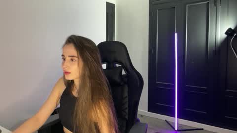 SamLure1 online show from April 10, 12:49 am