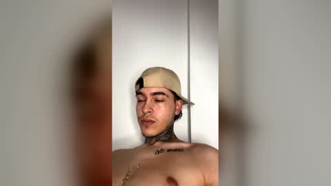 samm44404 online show from April 17, 2:14 am