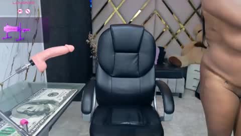 Luisa online show from March 31, 2:06 pm