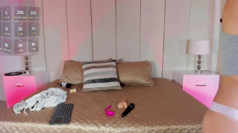 Snapshot of sammy_ithan chatting on January 17, 12:21 pm sammy_ithan online show from January 17, 12:21 pm