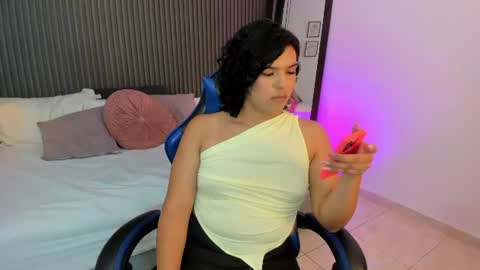 Axel online show from June 12, 2:54 am