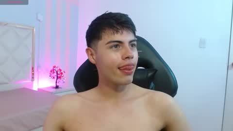 samu_tay online show from June 7, 7:13 am