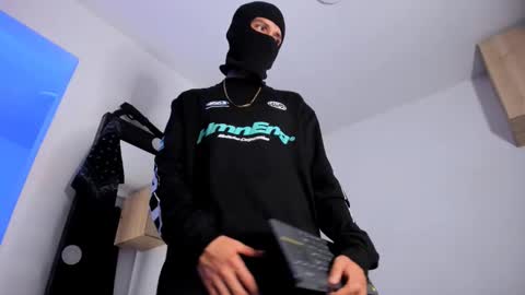   online show from October 15, 6:16 am