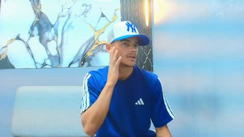 SAMUEL online show from April 14, 12:30 pm