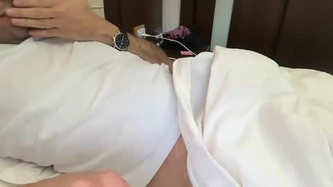 samy75hot online show from December 24, 10:28 pm