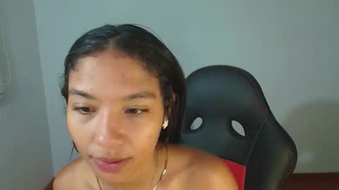 Hello I am absent due to a family calamity I will return soon-hola estoy ausente por un problema familiar volvere pronto. online show from September 25, 1:34 am