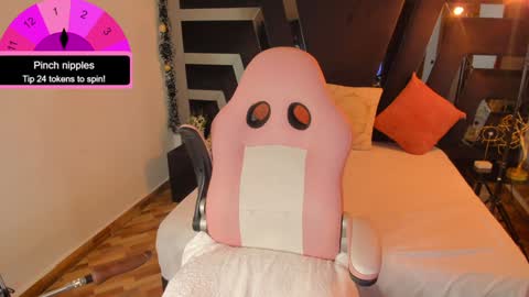 Find me at  when im offline here. online show from December 14, 3:06 am