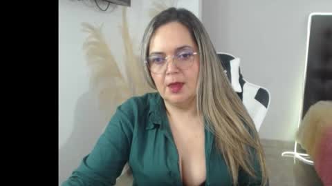 samy_vsn online show from October 19, 6:34 pm