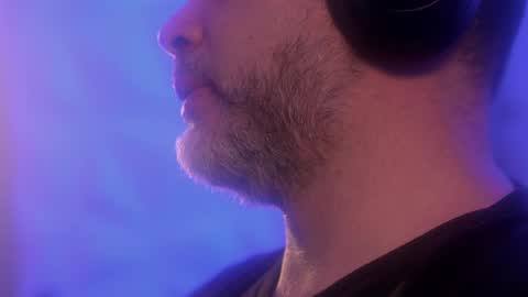 Sanders online show from October 31, 3:07 am