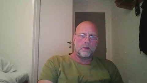 sandnesrune523 online show from November 19, 6:50 pm