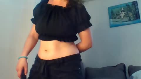 Sandra online show from May 17, 1:42 pm