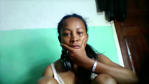 sandra1253099 online show from March 24, 2:23 pm