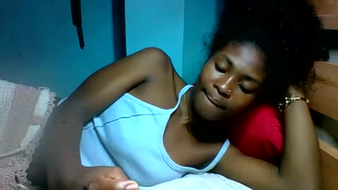 sandricaaa online show from March 8, 4:38 am