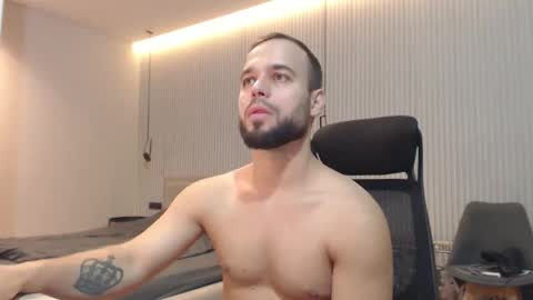 DeAlex online show from November 14, 11:45 am