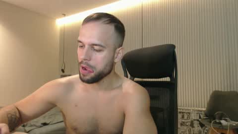 DeAlex online show from October 21, 1:38 pm