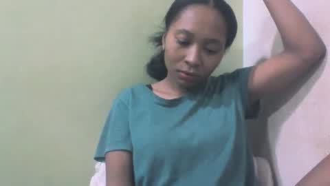 sandy735579 online show from April 12, 10:08 am