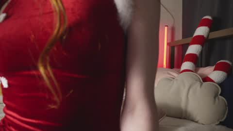 Sandy online show from December 25, 10:05 pm