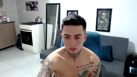 santi_ss online show from December 1, 2:31 am