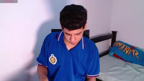 santi online show from February 21, 6:44 pm