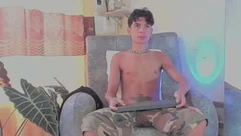 santy online show from November 25, 3:11 pm