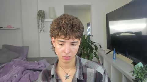 kitty online show from November 11, 4:25 am