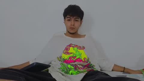 santybig18 online show from February 7, 1:47 am