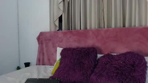 Saori Evans  online show from November 13, 12:57 am