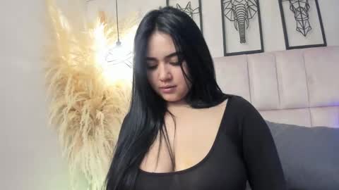 Snapshot of sara__colllins_ chatting on September 10, 6:20 pm SARA online show from September 10, 6:20 pm