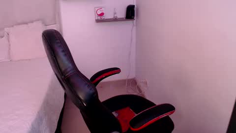 Snapshot of sara_bella1 chatting on September 19, 11:51 pm Im Angelica  My pleasure in your hands Give me more vibrations and make me cum PVT IS OPEN online show from September 19, 11:51 pm