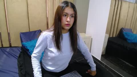 Sara online show from February 5, 11:47 am